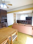 居室 上峰１丁目貸家