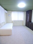 居室 上峰１丁目貸家