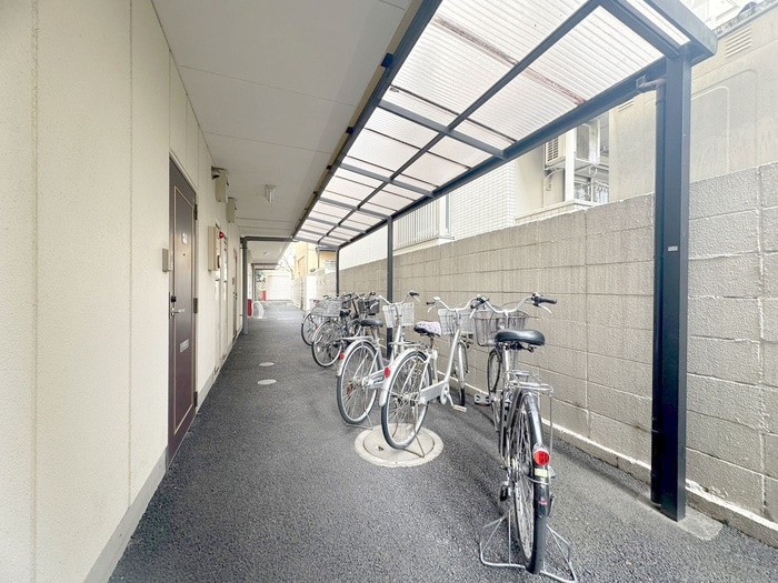 駐輪場 アネックス栄町