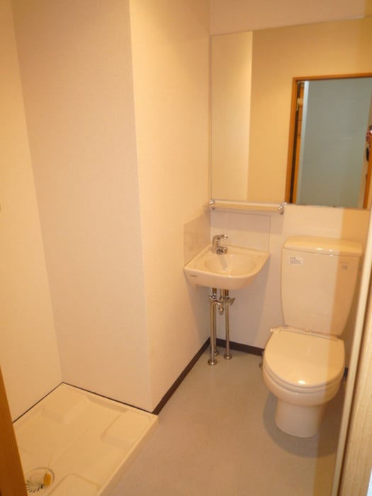 トイレ アネックス栄町