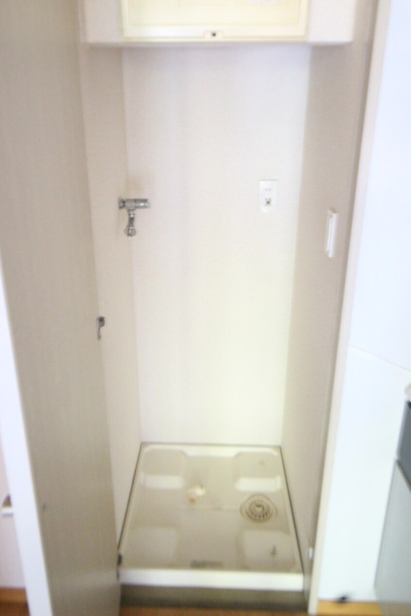 洗濯機置場 パ－クフロント西新宿