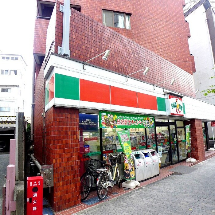 サンクス　池袋東通り店(コンビニ)まで86m コンフォリア池袋ＤＥＵＸ