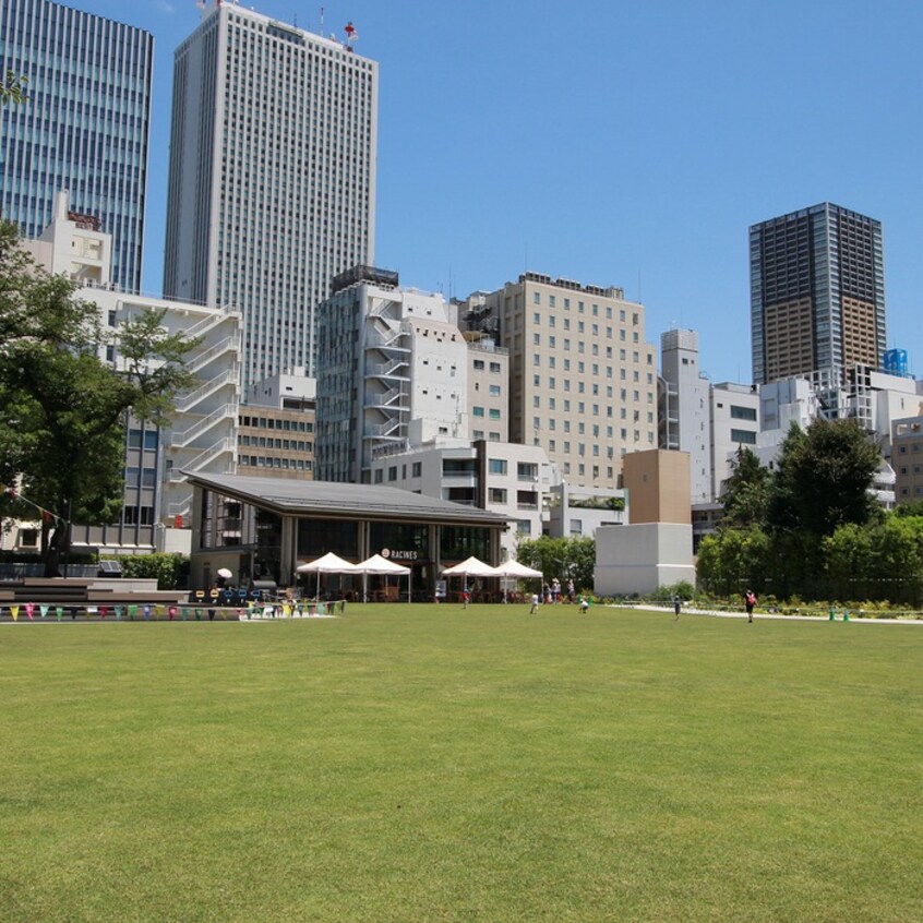 南池袋公園(公園)まで135m コンフォリア池袋ＤＥＵＸ