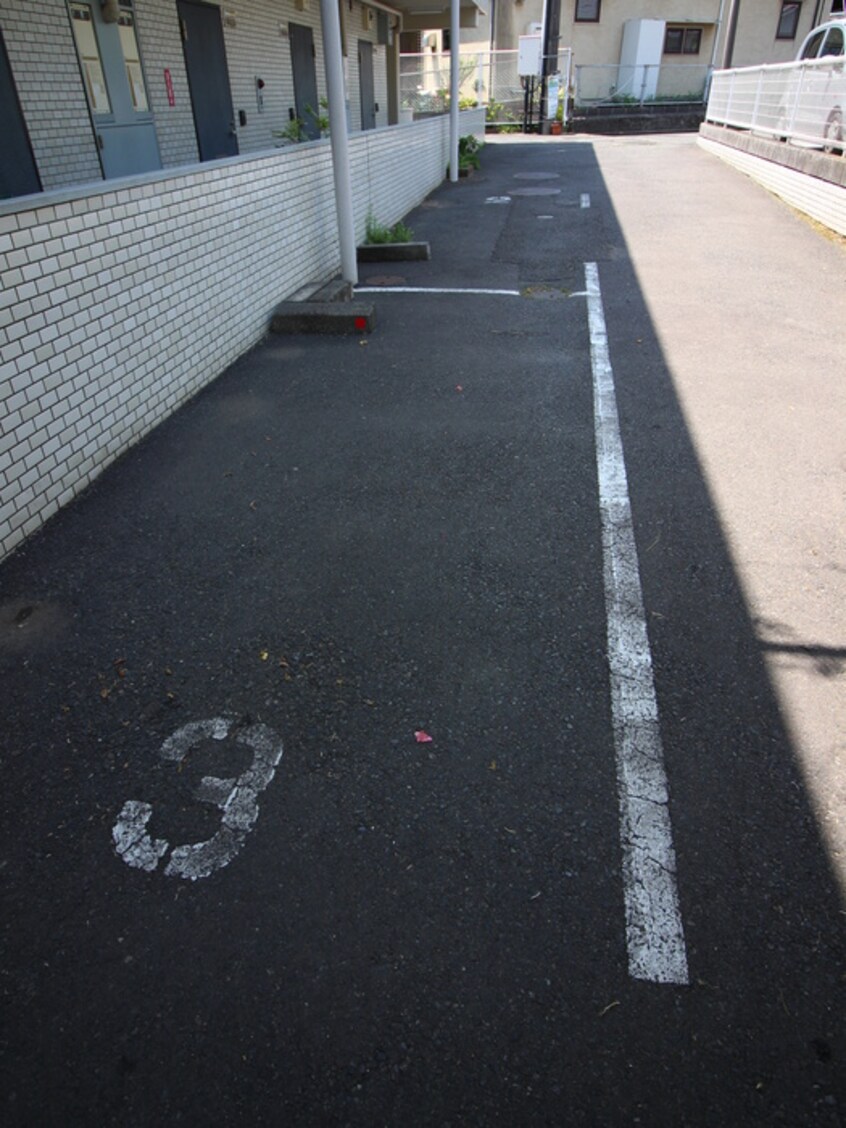 駐車場 玉学小原ハイツ