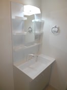 洗面 ブル－メ・アカイ