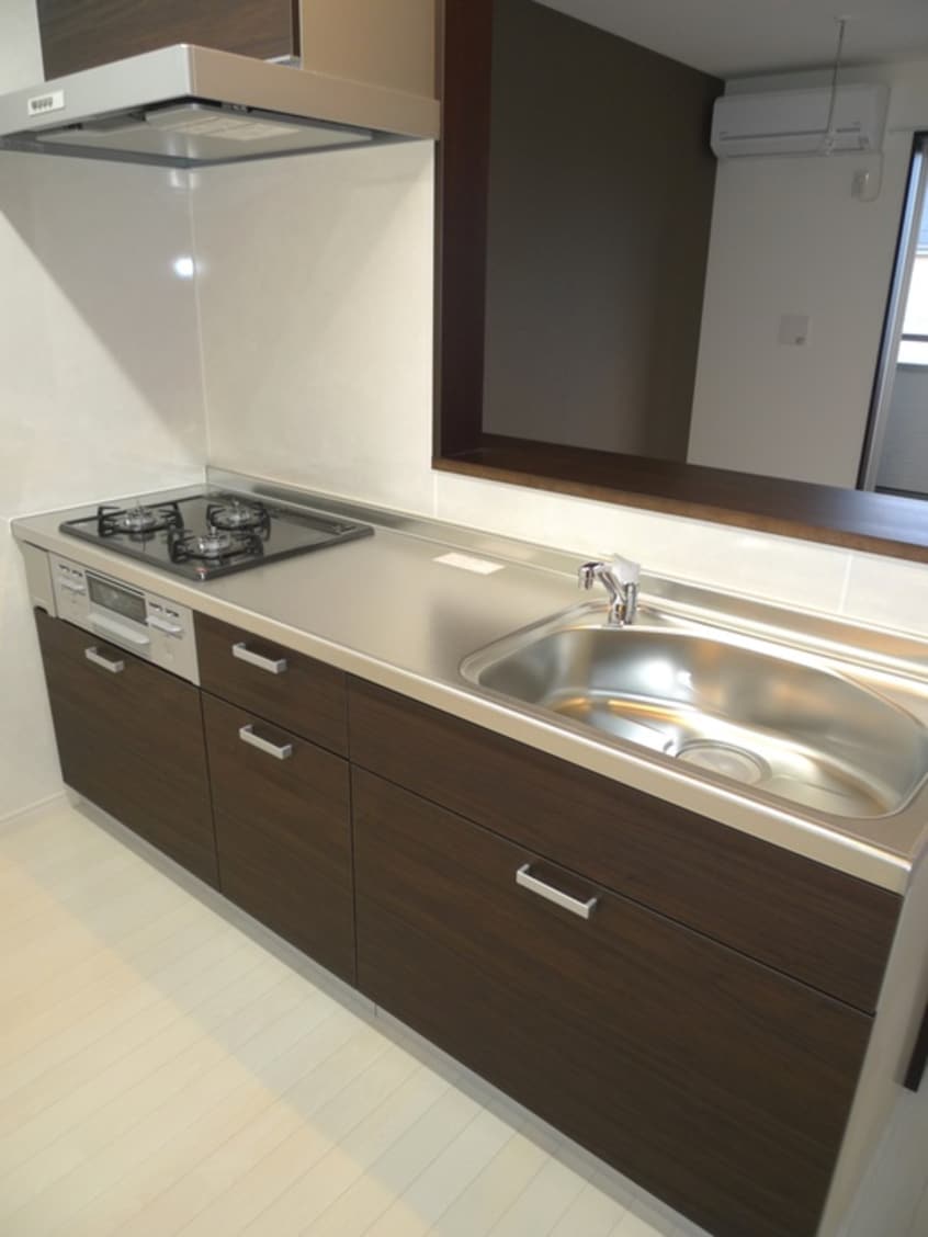 キッチン ブル－メ・アカイ