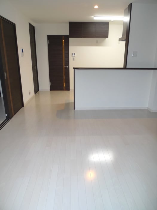 居室 ブル－メ・アカイ