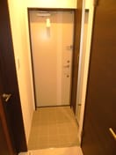 玄関 ブル－メ・アカイ