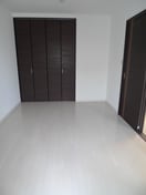 居室 ブル－メ・アカイ