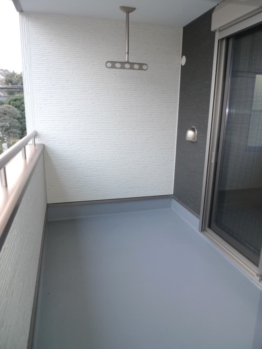 ベランダ・バルコニー ブル－メ・アカイ