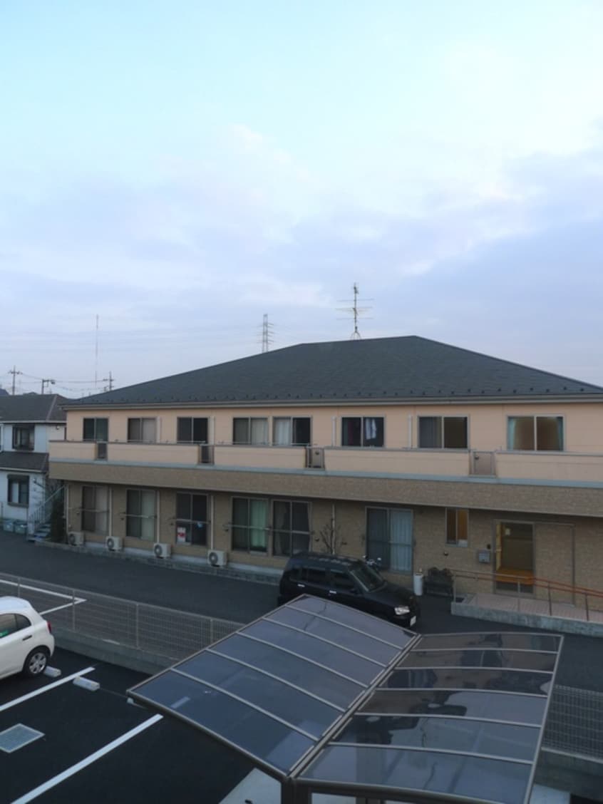 室内からの展望 ブル－メ・アカイ