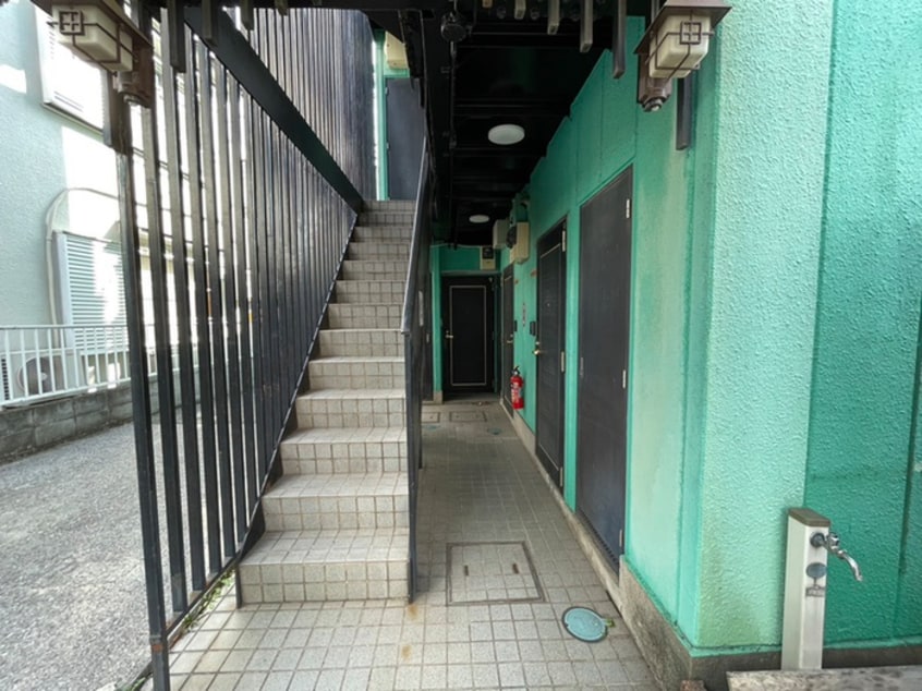 エントランス部分 パロッツ白楽