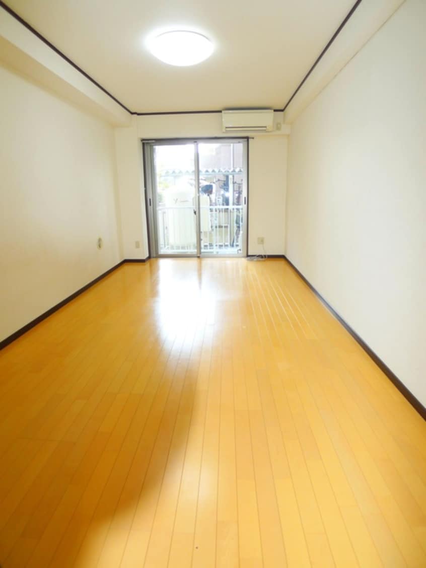 室内からの展望 Ｕ.Ｋ.ビル