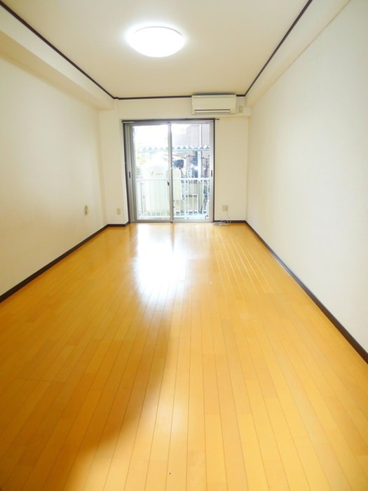 室内からの展望 Ｕ.Ｋ.ビル