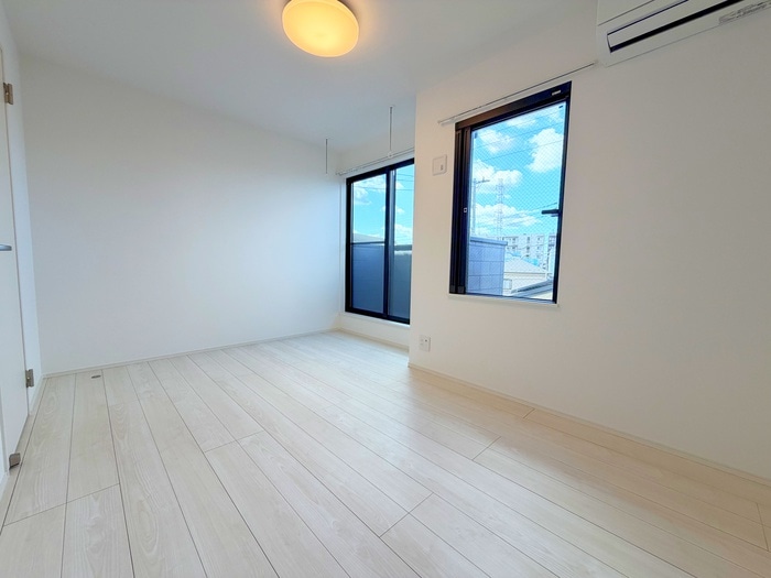 居室 ブルーローズ