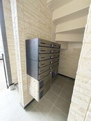エントランス部分 ブルーローズ