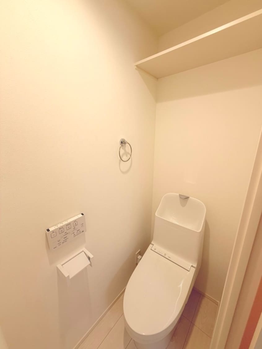 トイレ ブルーローズ