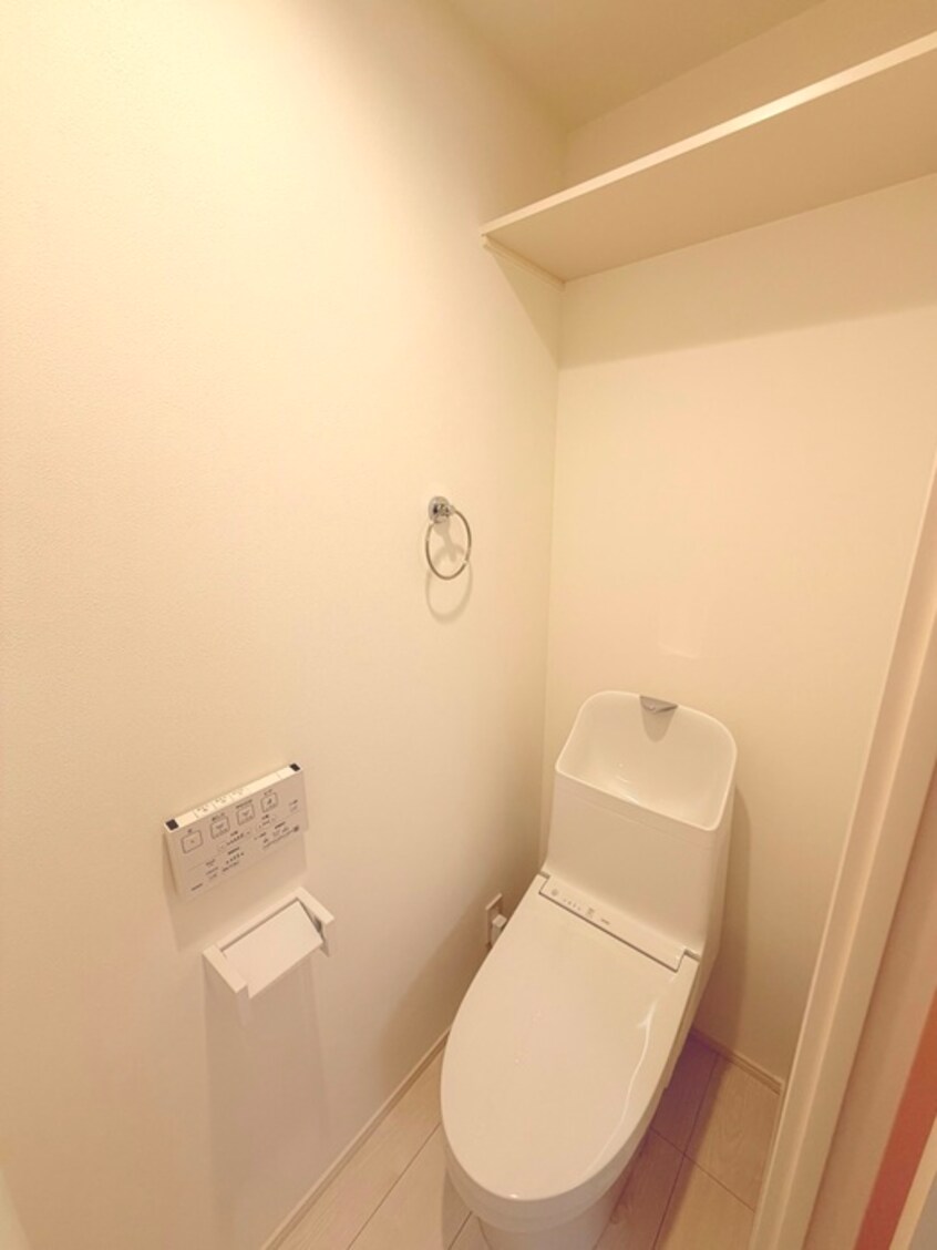 トイレ ブルーローズ