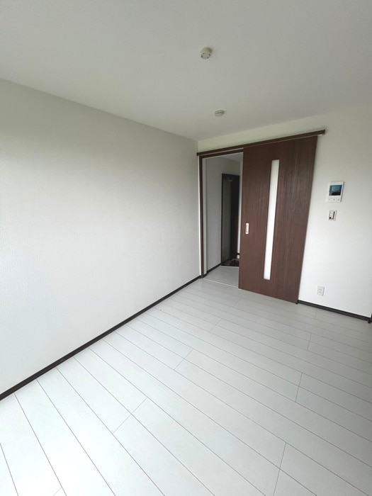 居室 ベルクレスト鴨居