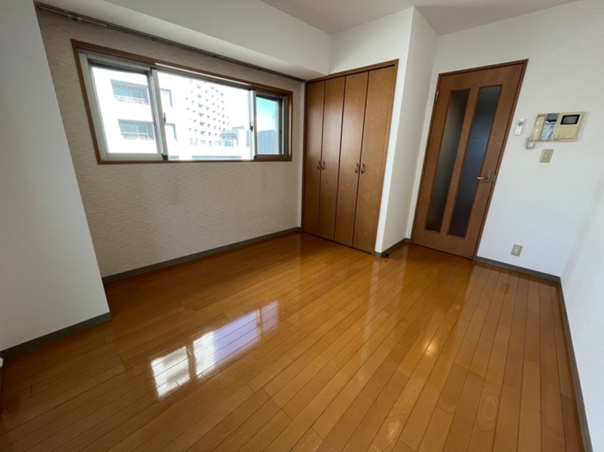 居室 シルクリバ－白河