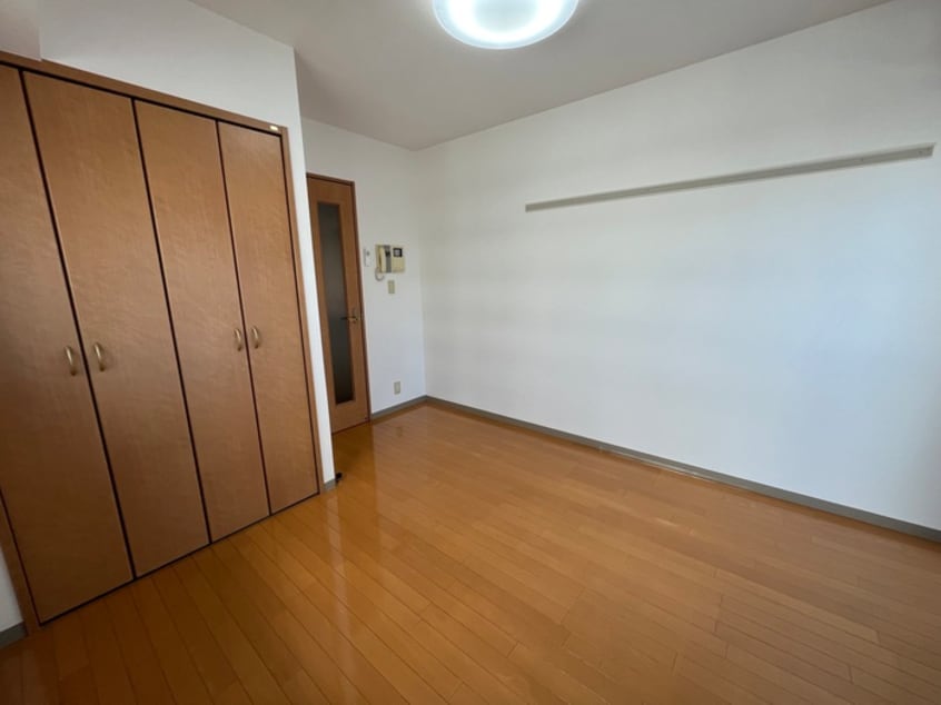 居室 シルクリバ－白河