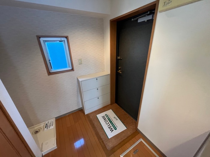 玄関 シルクリバ－白河