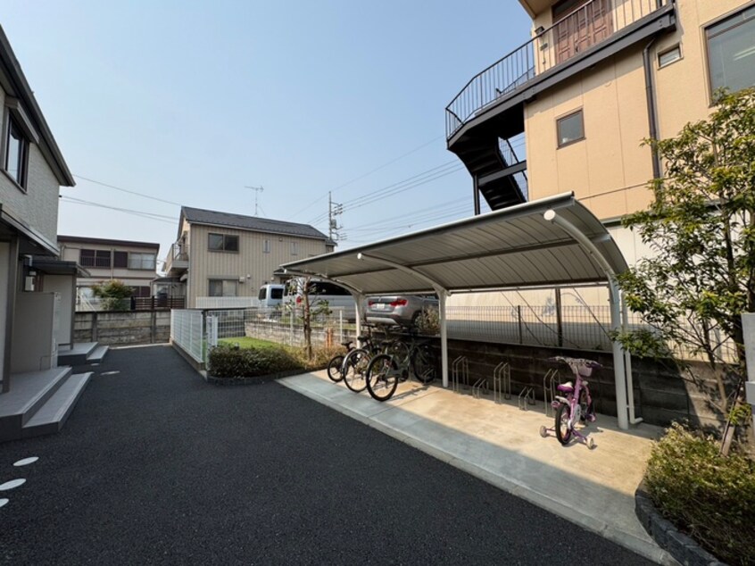 駐輪場 レガ－ロ