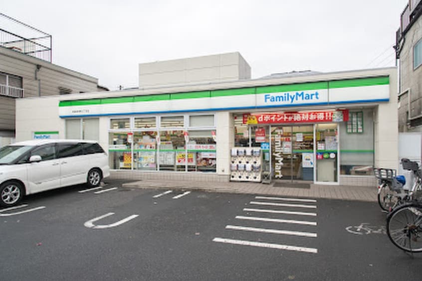 ファミリーマート 杉並成田東三丁目店(コンビニ)まで503m ライフピアシャレ－ド