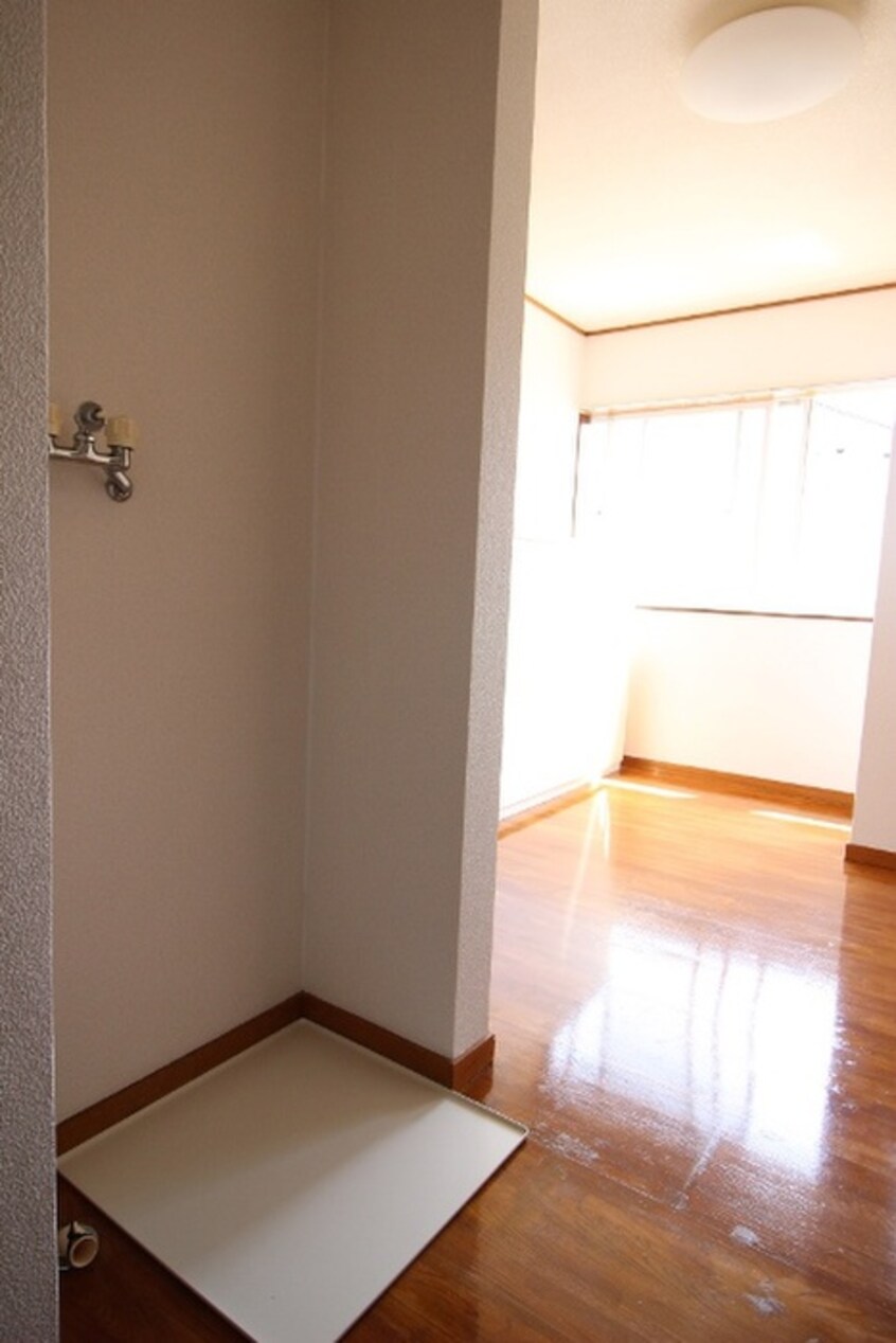 洗濯機置場 ハウスレディーシックス