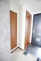 玄関 ＫＡＷＡＤＡ．Ｂ．Ｕ．７０７