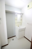 洗濯機置場 ＫＡＷＡＤＡ．Ｂ．Ｕ．７０７