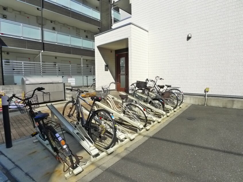 駐輪場 リブリ・シャルマン上戸田