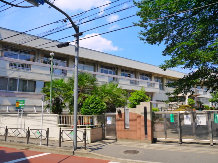 調布市立滝坂小学校(小学校)まで350m PARK MODERN つつじヶ丘