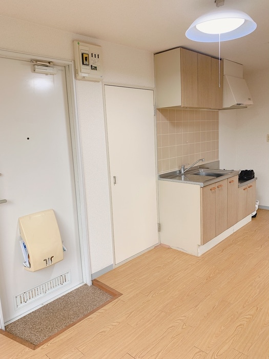 玄関 メゾン・ホリコシ