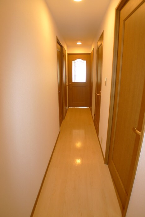 廊下 リーベスト西千葉