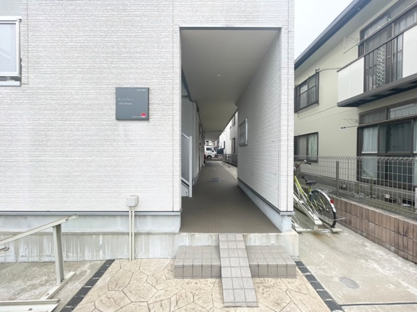 エントランス部分 リブリ・Amicale