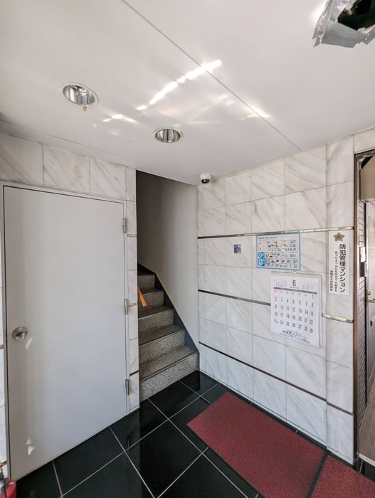 エントランス部分 カ－サ・フェリス