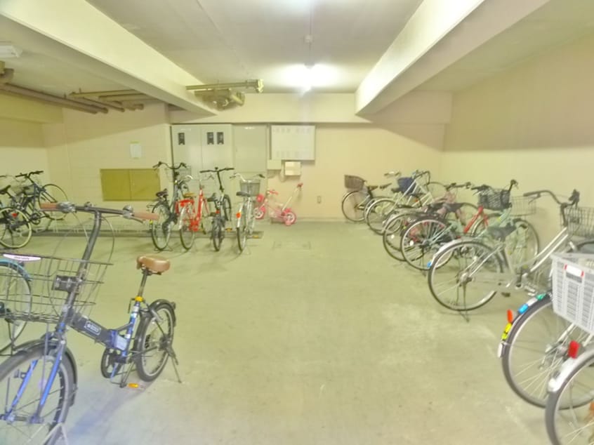 駐輪場 ドミ－ルエムエス