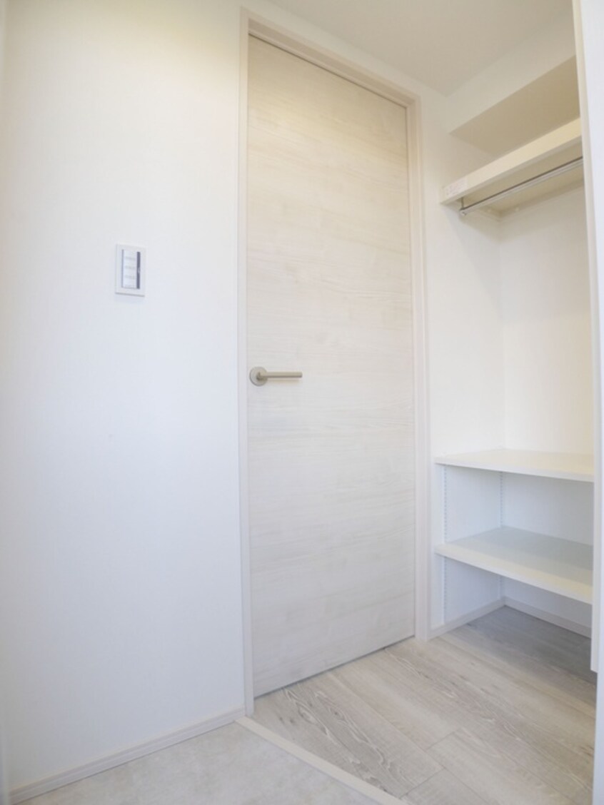 廊下 Ｌｏｎｇ　Ｈｉｌｌｓ本千葉