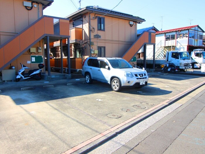 駐車場 エステ－トＢ