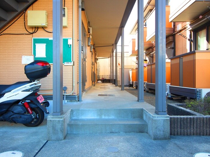 エントランス部分 エステ－トＢ