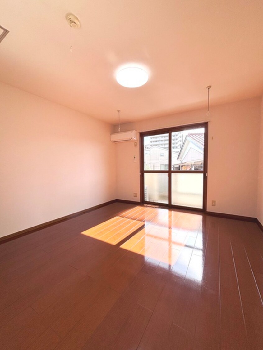 内観写真 ラ・メ－ル