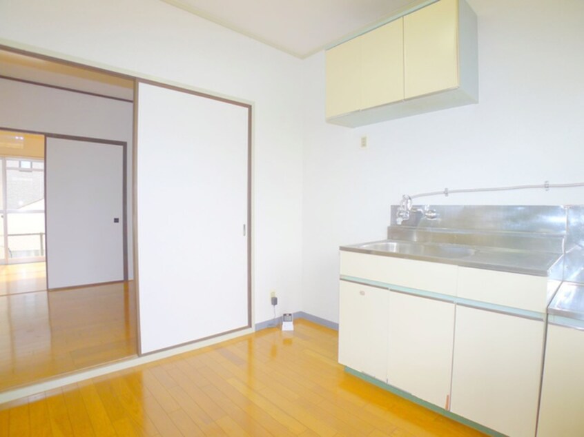 キッチン BASE　B棟