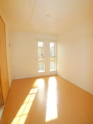 居室 リバ－ウェスト綾瀬