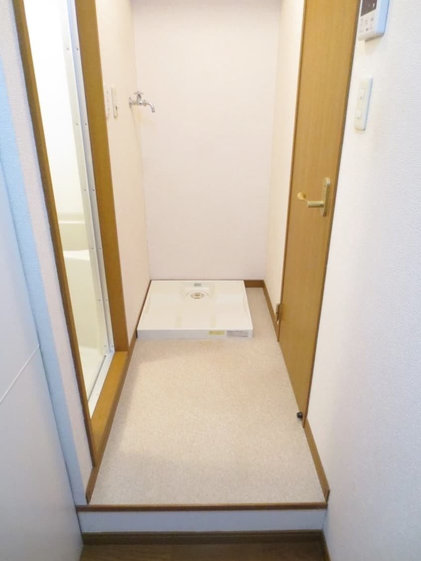 洗濯機置場 アムールＹＵＧＩ