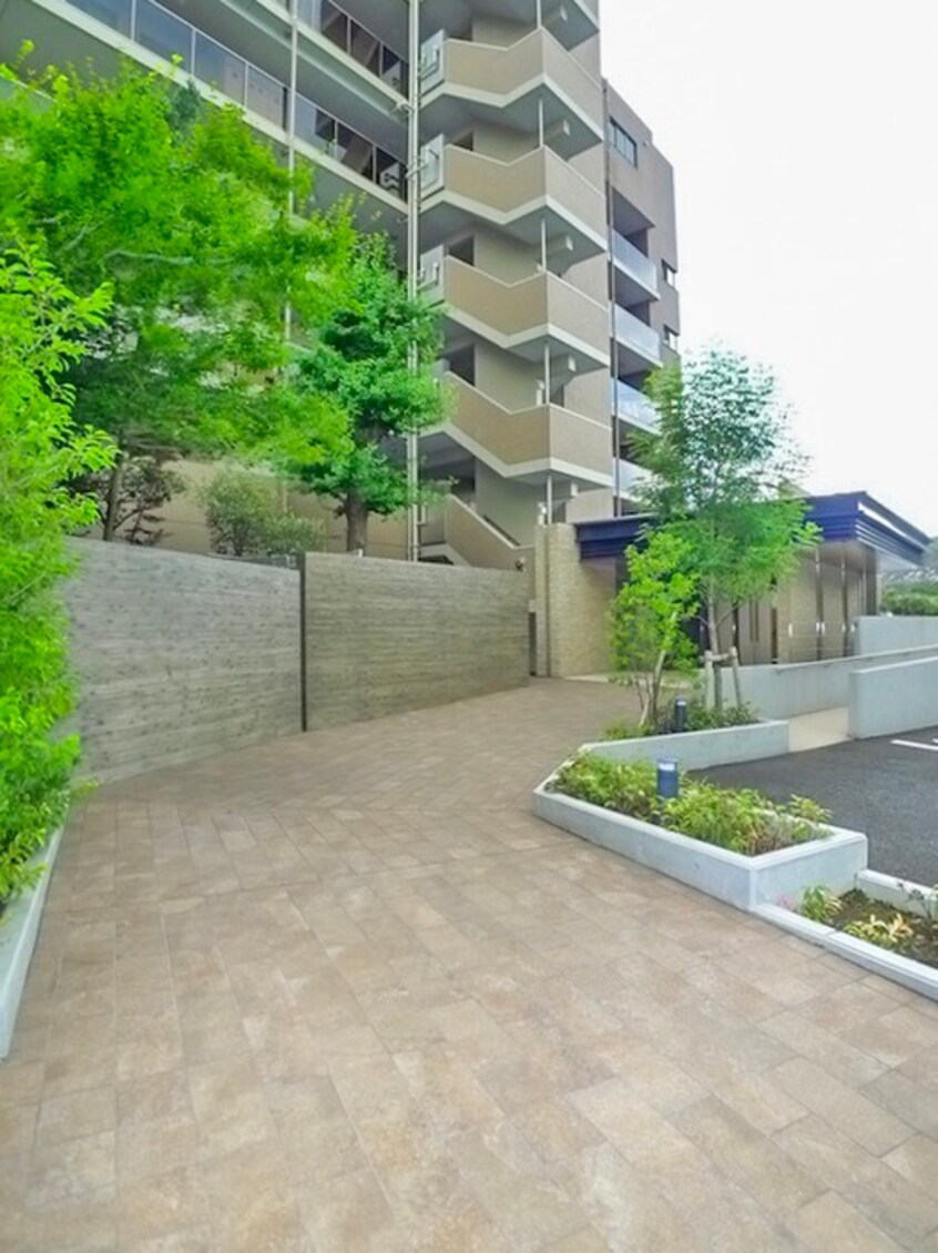 エントランス部分 higashikomatsugawaapartment