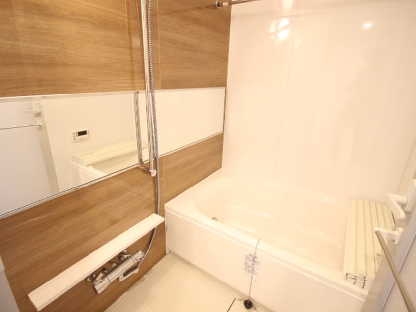 バス／シャワールーム等 higashikomatsugawaapartment