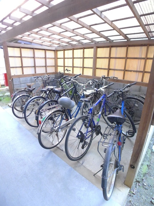駐輪場 ニューホーム寿
