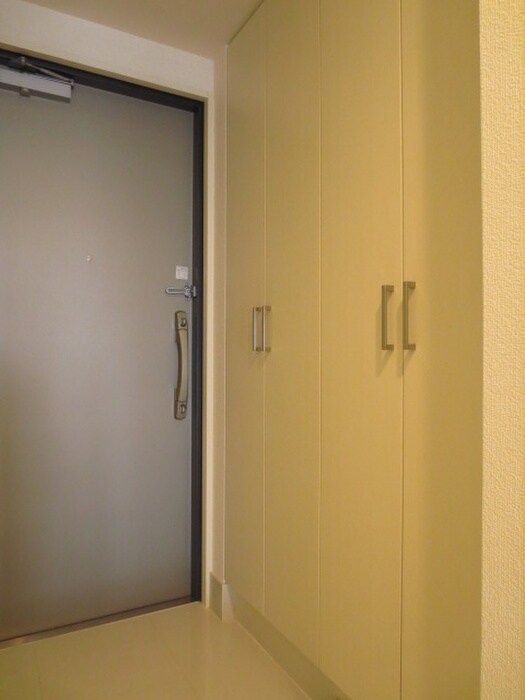 玄関 コンフォリア東池袋ＷＥＳＴ