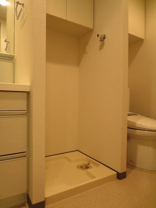 洗濯機置場 コンフォリア東池袋ＷＥＳＴ